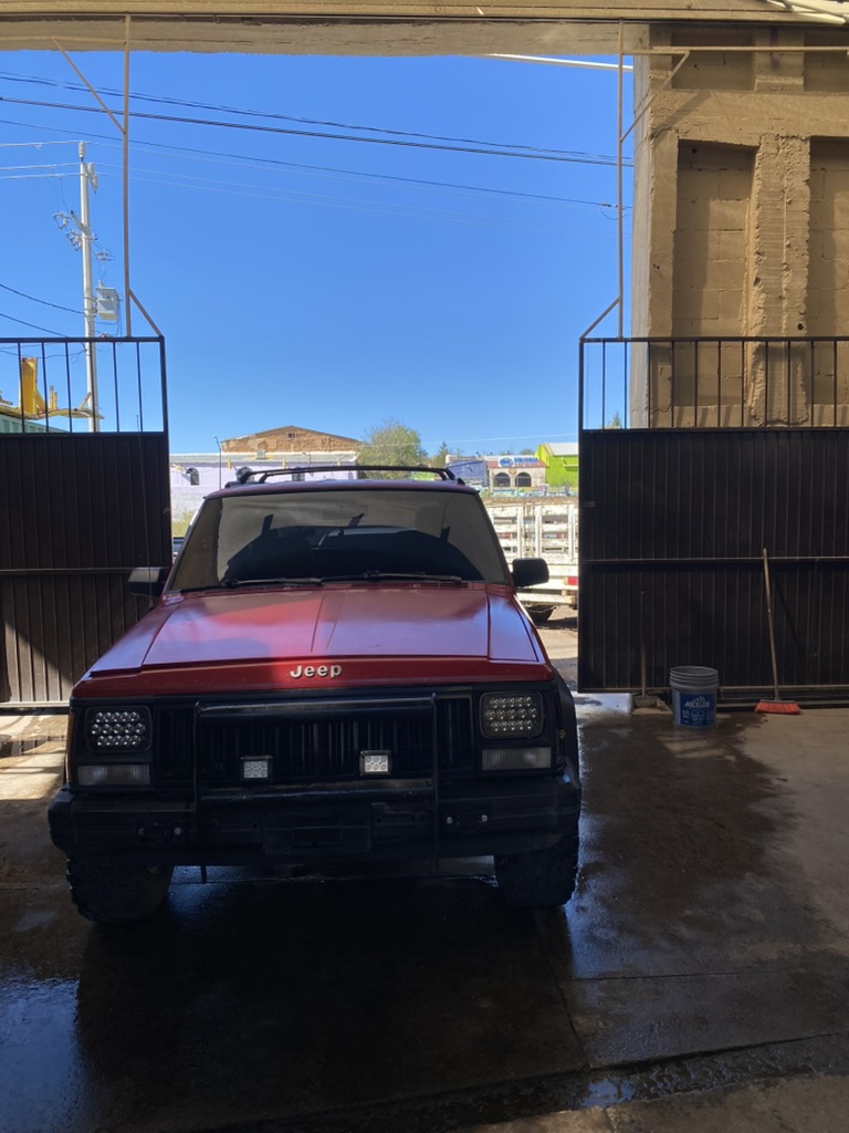 Jeep Cherokee Sport